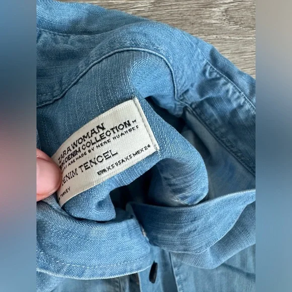 Zara EUC Chambray Denim Shirt Roll Up 3/4 Sleeves Patch Pockets Size XS Blue - Picture 5 of 7